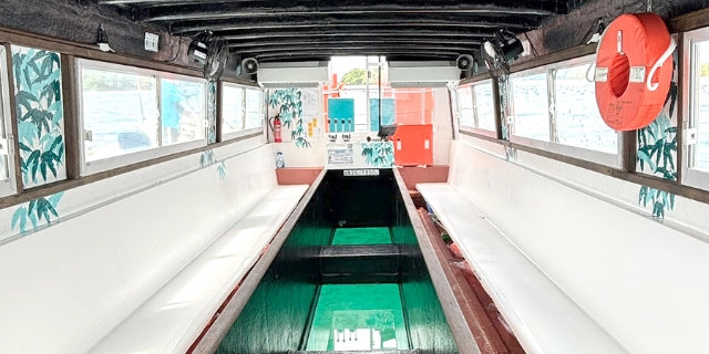 グラスボート「ムイ」の座席